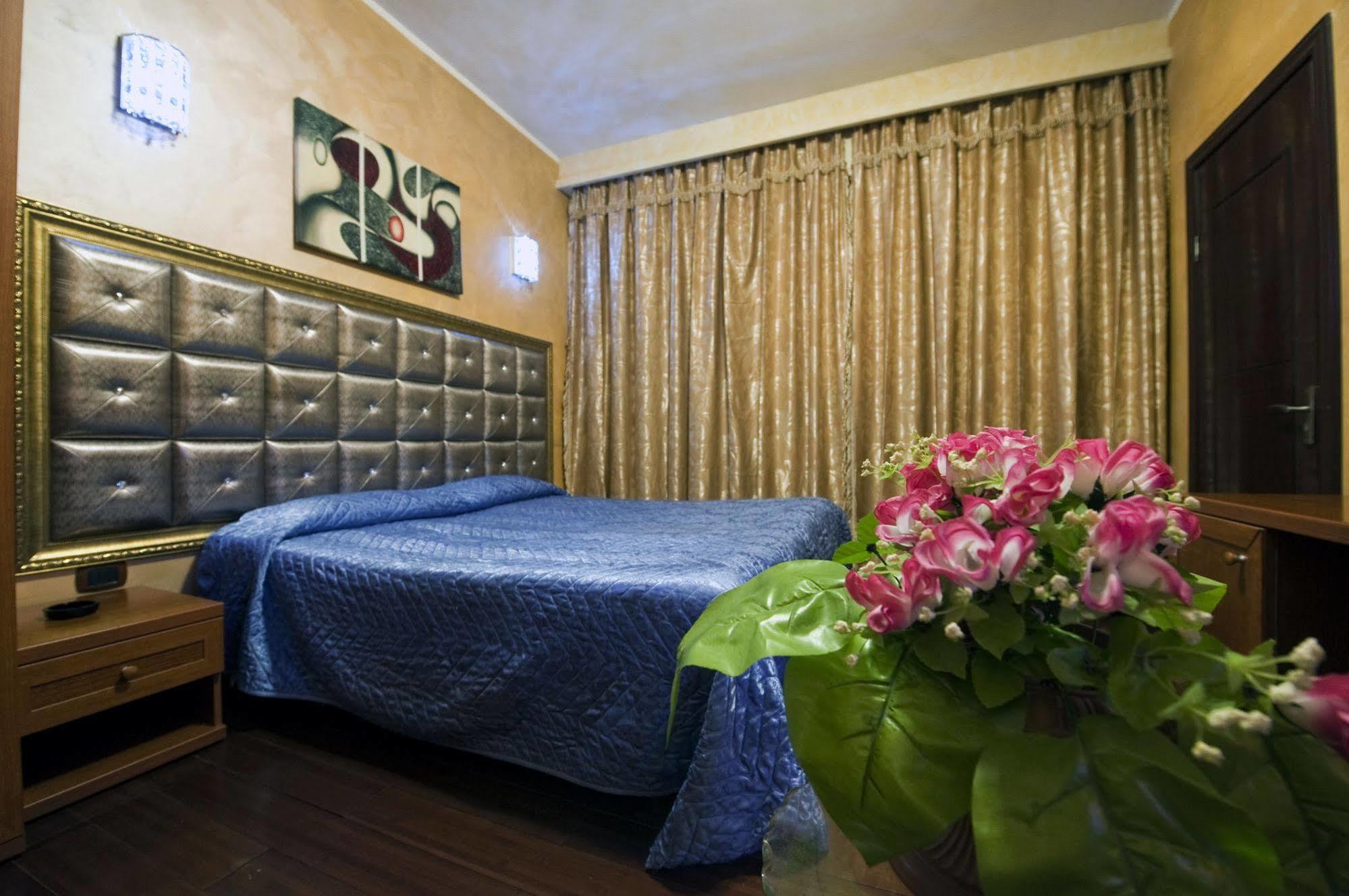 Hotel Bengasi Moncalieri Dış mekan fotoğraf